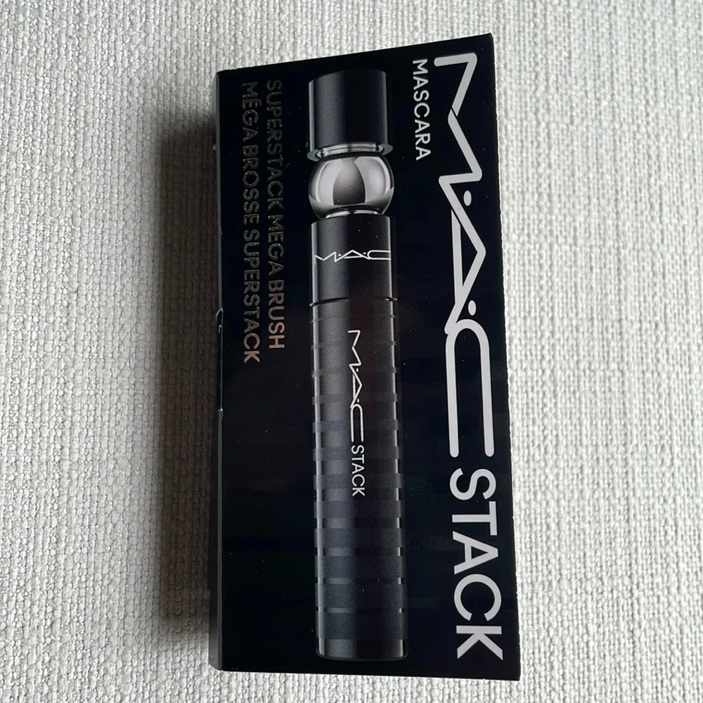 M·A·CSTACK superstack mega brush MASCARA 3ml mini sized